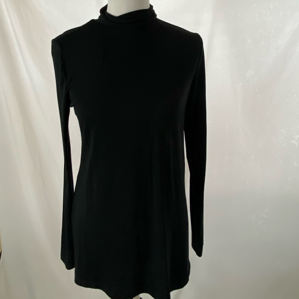 Vina Active 🔵 Life Lightweight Black Stretch Top NWT